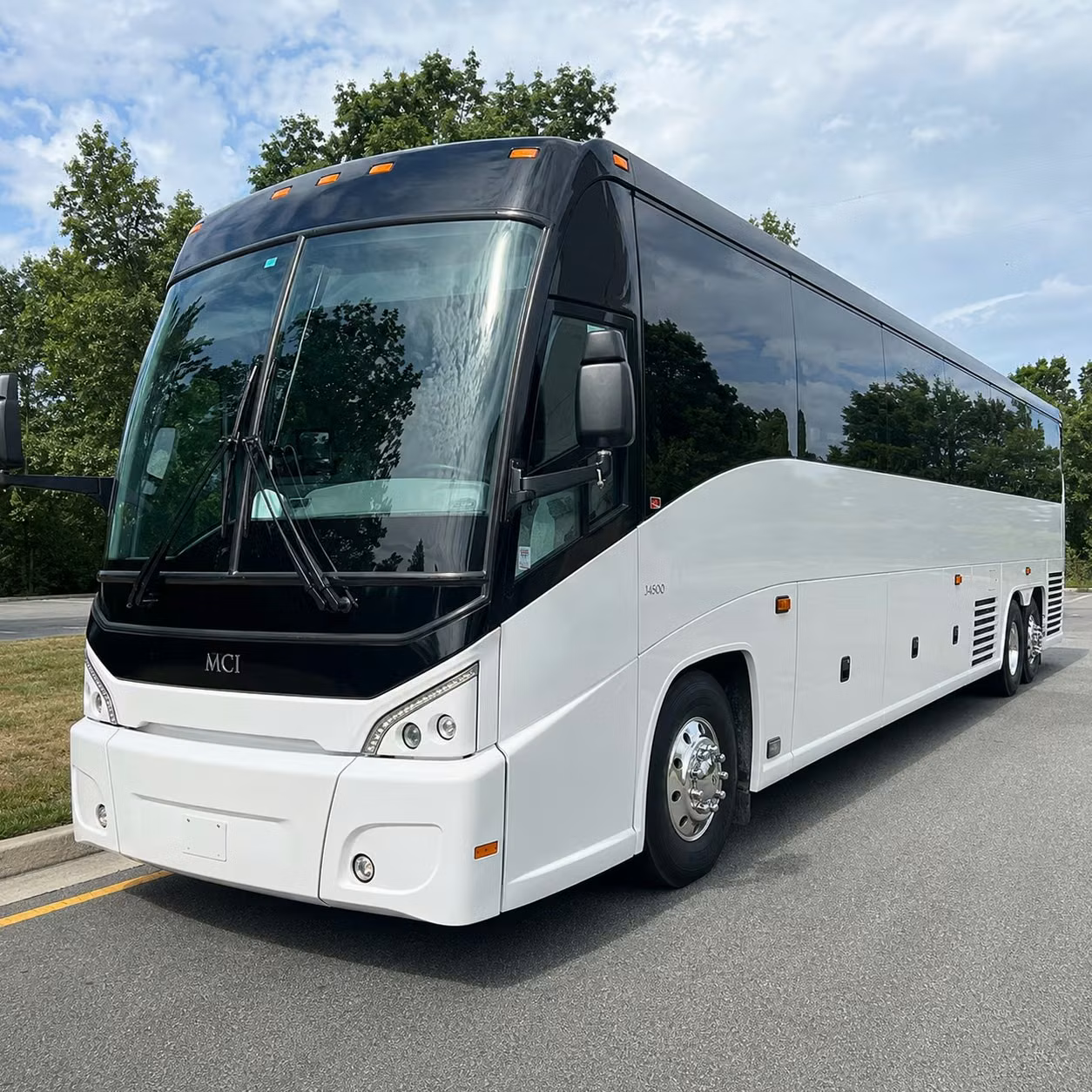 charter buses and shuttles to sofi stadium for rams and chargers games